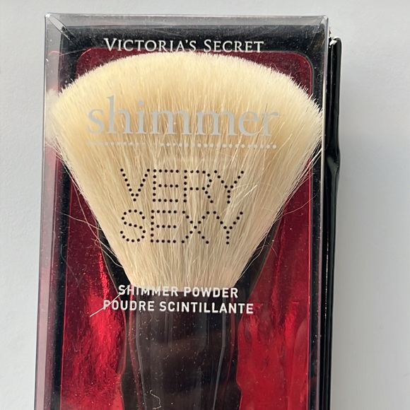 Victoria’s Secret Very Sexy Shimmer Powder Brush - Picture 3 of 7